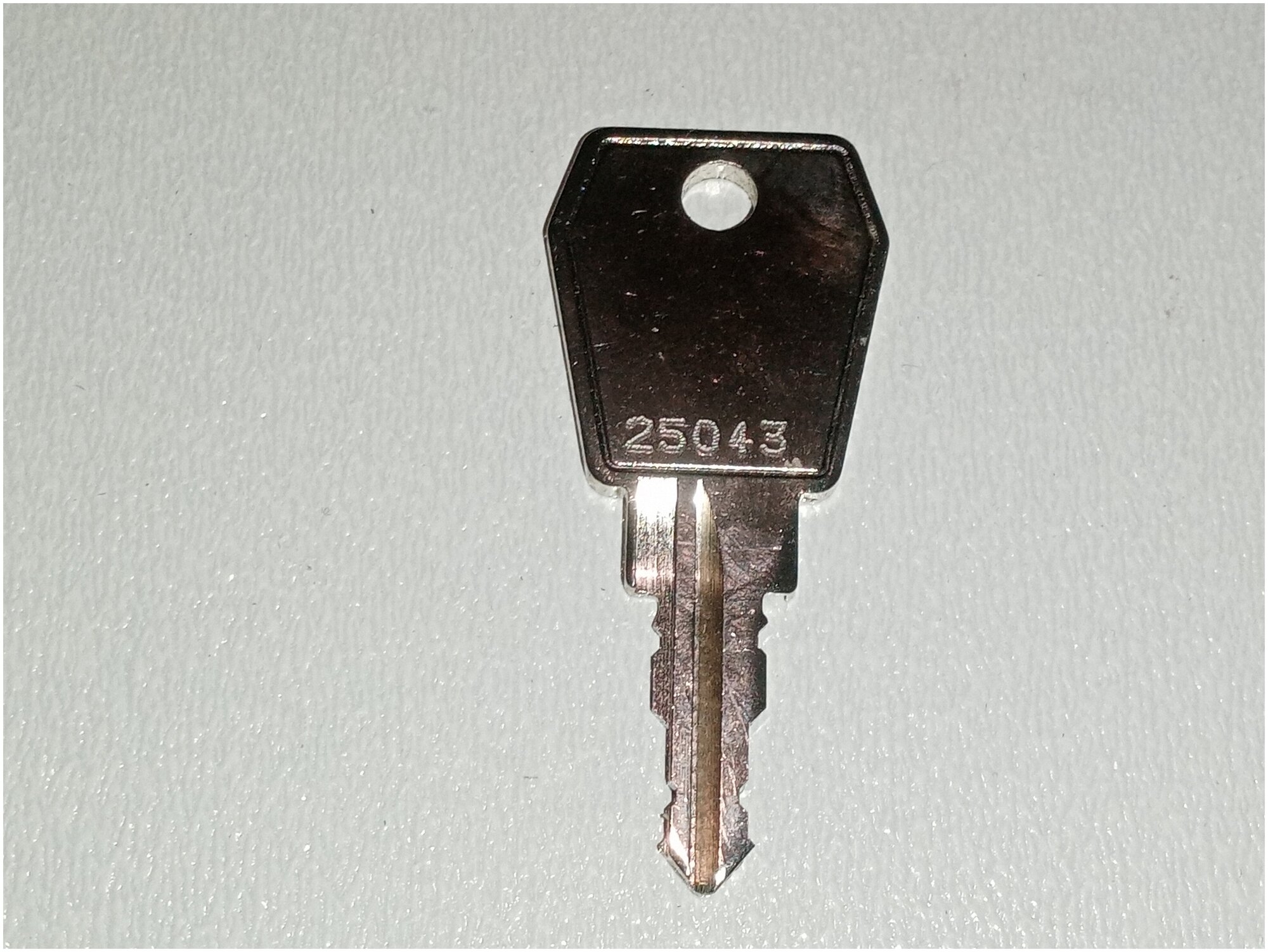 Ключ личины Автобокса-Багажника Euro Locks №25043