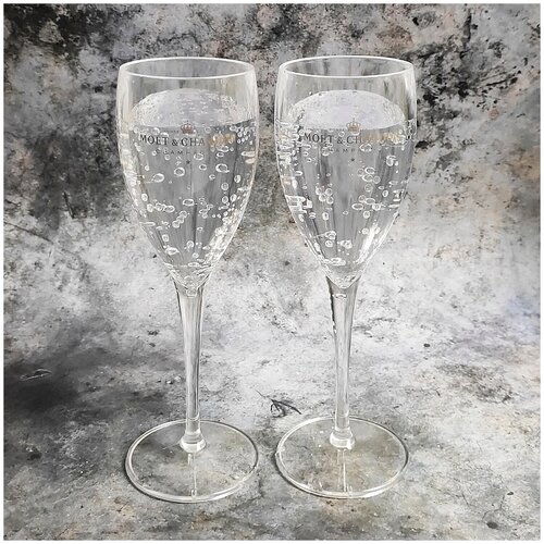 Пластиковые бокалы для шампанского, вина