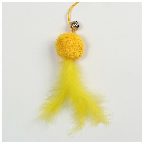 Дразнилка-удочка с мягким шариком и перьями, жёлтая 7914022