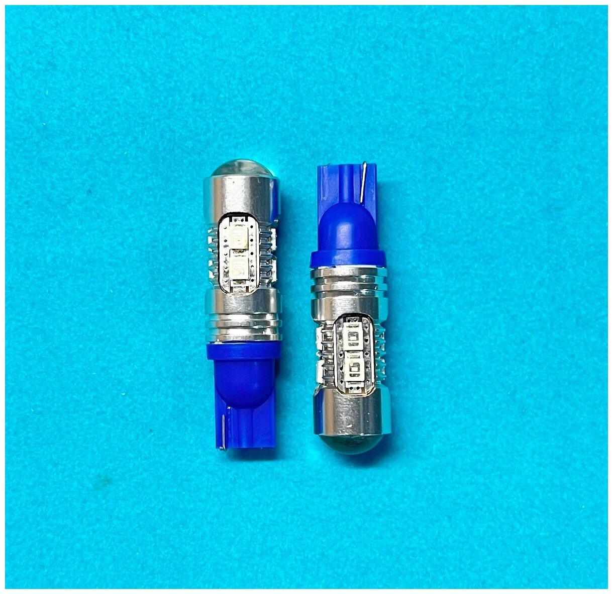 фото Автомобильные светодиодные лампы T10 Samsung 15W Синего свечения с линзой