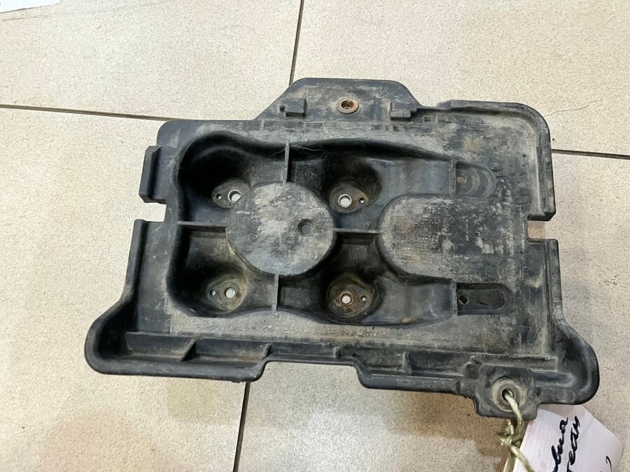 Корпус подставка аккумулятора от Skoda Octavia A4 1996-2010