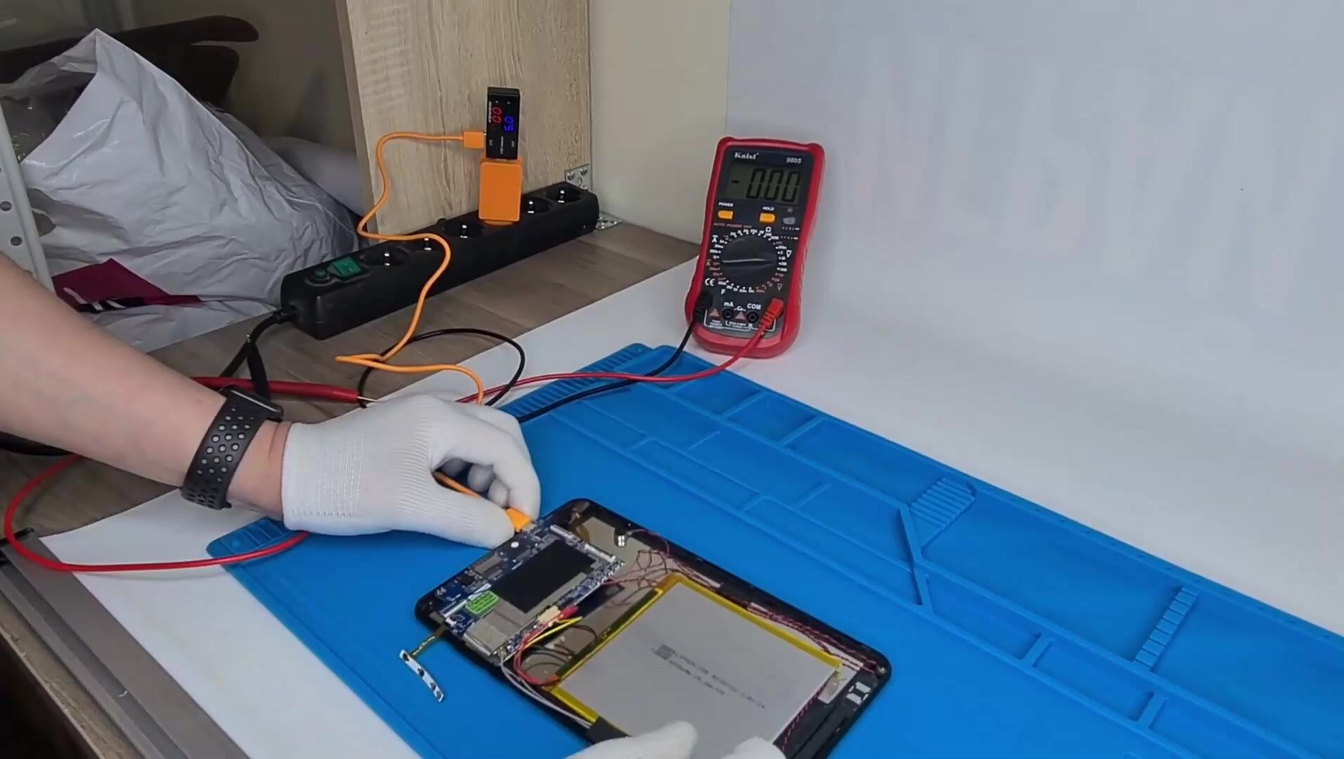 Аккумулятор для планшета Ursus K38 4G, 3,8 V / 4000 mAh / 101мм x 100мм x 3мм / коннектор 5 PIN — фото 1