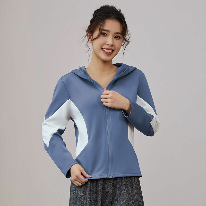 Куртка спортивная  размер 2XL