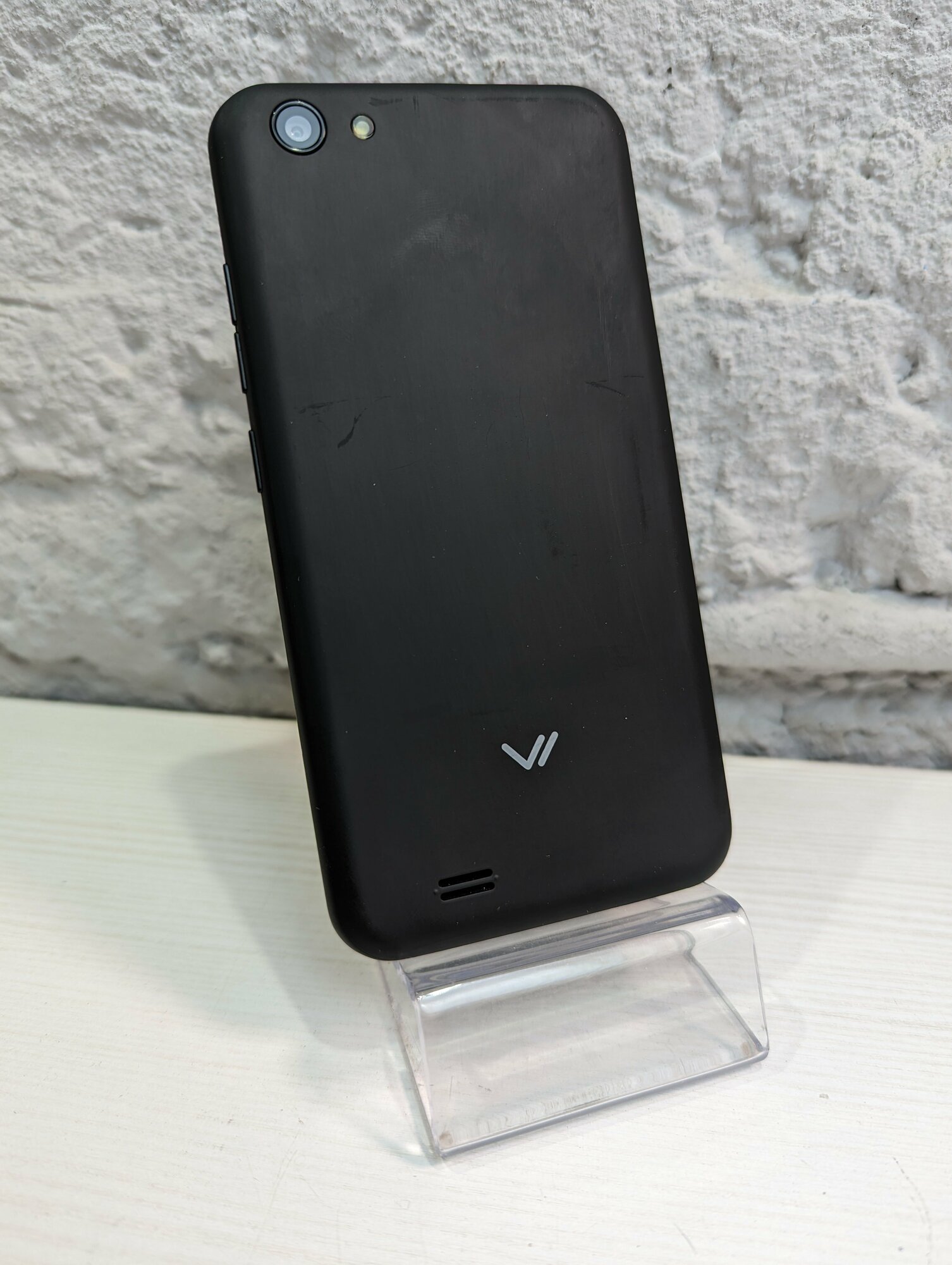 Смартфон VERTEX Impress Luck 1/8 ГБ, 2 SIM, графит — фото 1