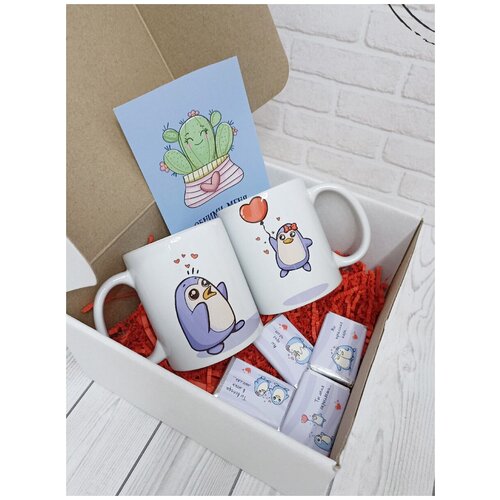 Подарочный набор Сладкая парочка с парой кружек для влюбленных, шоколадом и открыткой в подарок любимому, любимой