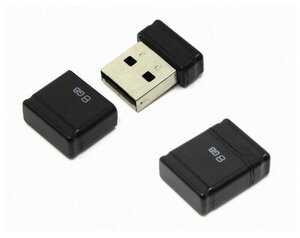 Накопитель USB 2.0 8Гб QUMO Nano, черный
