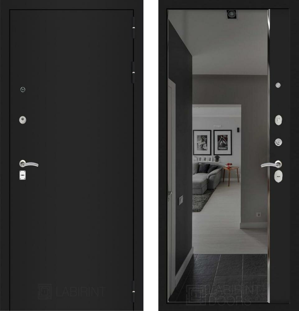 фото Входная дверь Labirint Classic "Шагрень черная" с тонированным зеркалом Панорама 880x2050, открывание правое