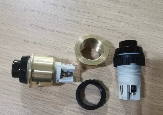 Самовосстанавливающийся кнопочный переключатель 1.01.102.011/0104 1NC 1NO