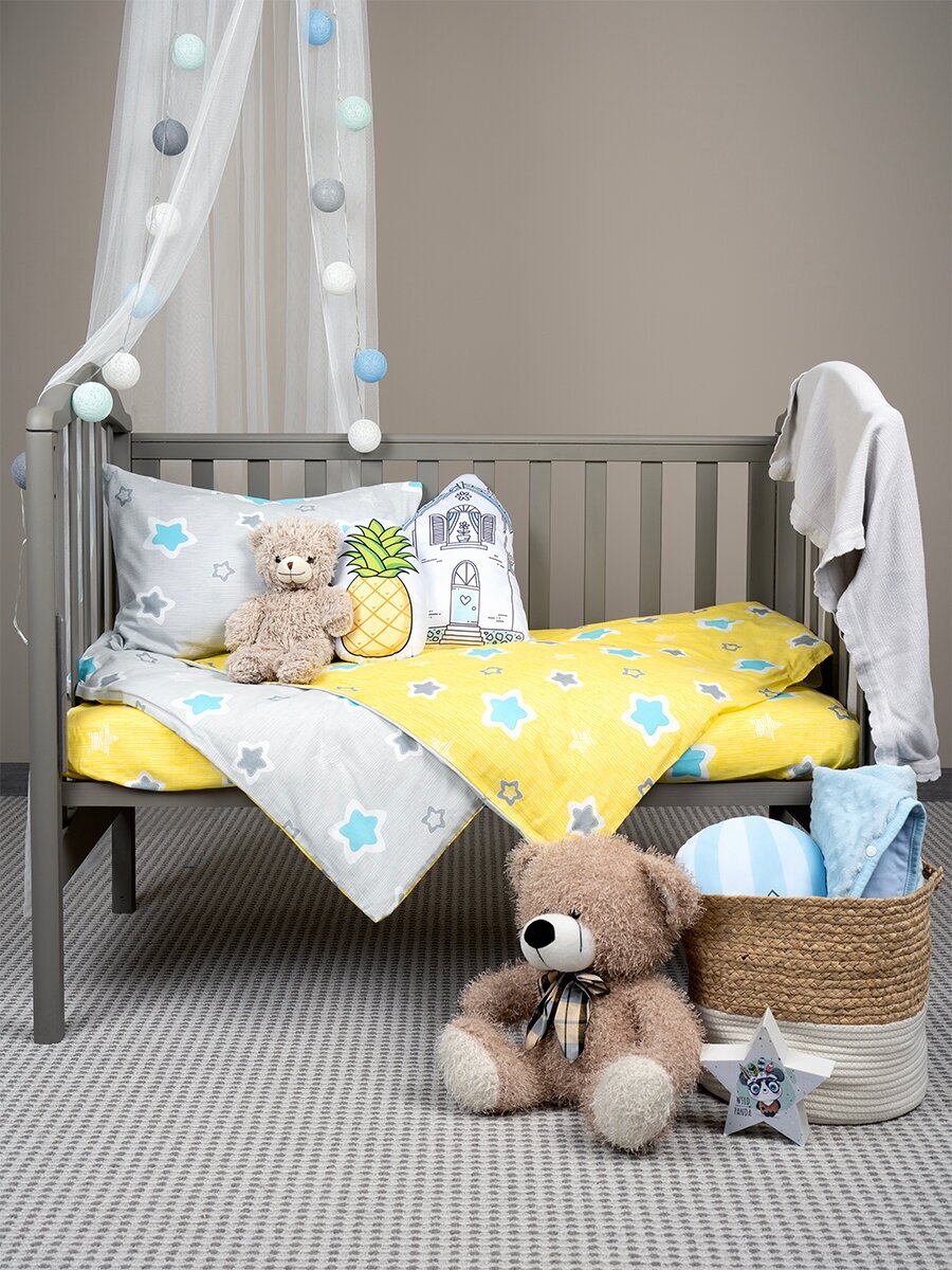 Комплект постельного белья в кроватку Galtex компаньон простыня на резинке: Звездочки светло-серый/Звездочки желтый