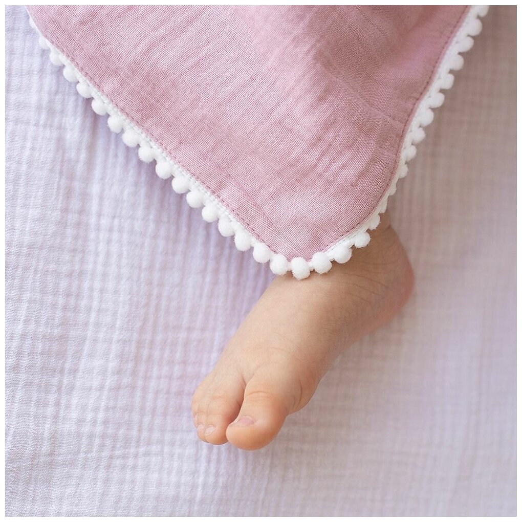 Уголок детский муслиновый Candy Pink 90x90 см / Полотенце для новорожденного,для купания детей, 100% хлопок - фотография № 3