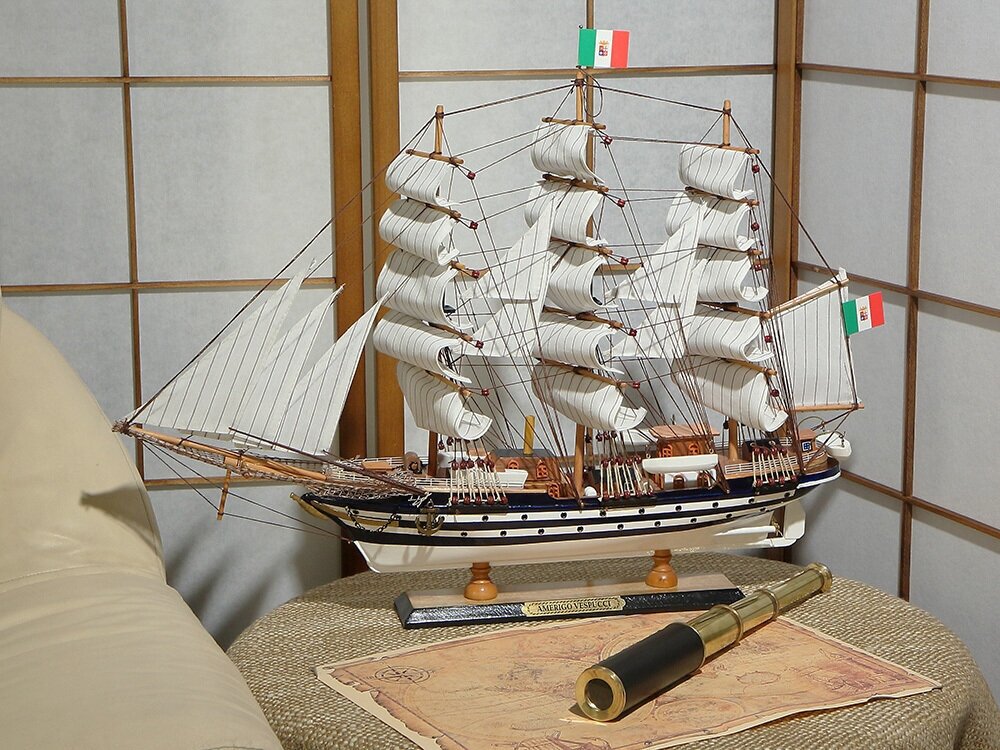 Модель парусника 'Amerigo Vespuccl'