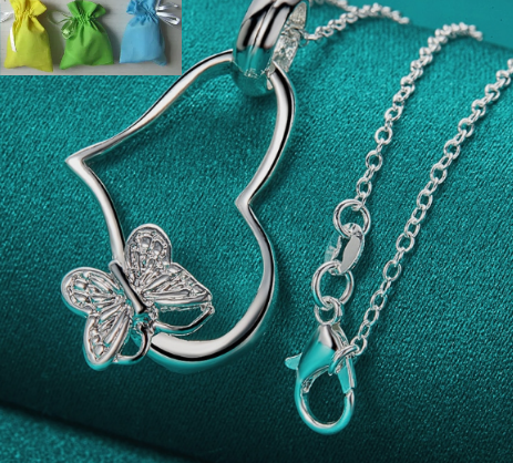Колье -Ожерелье с подвеской в виде бабочки и сердца