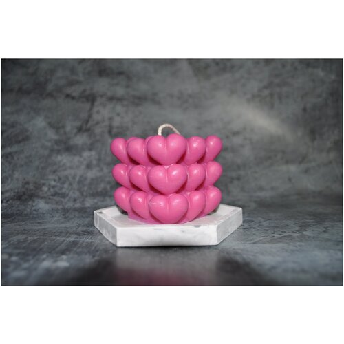 Сердечко куб кубик из сердец фигурная подарочная свеча ручной работы цвет фуксия розовый куб без аромата