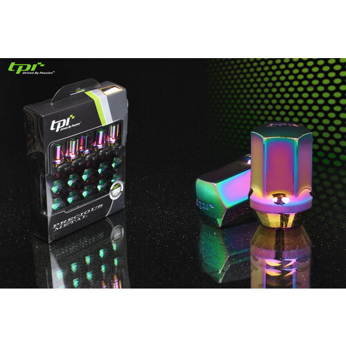 Гайки колесные 12*1,5 35мм19мм, 16 штук + 4 секретки + 1 специальный ключ Striker Nuts Полярный TPI-SN18