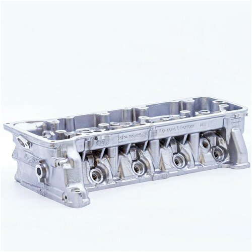 Головка блока цилиндров (ГБЦ) ВАЗ 21214,2123 нового образца голая (арт.21214-1003015-30)