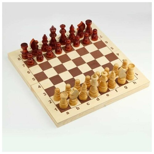 Шахматы гроссмейстерские, пешка 5.6 см, d-3.4 см, король 11.3 см, d-4 см, доска 43 х 43 см, 1 набор