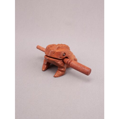 Поющая лягушка из дерева 6 см