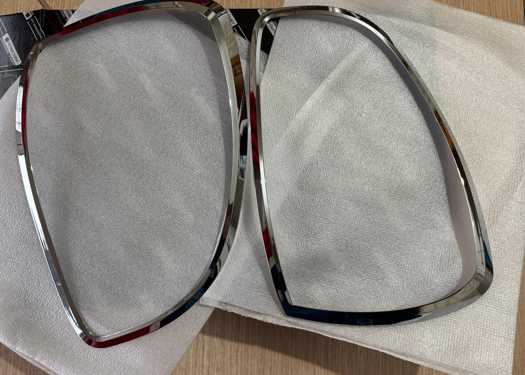 Hyundai Santa Fe I молдинги на фары Auto Clover