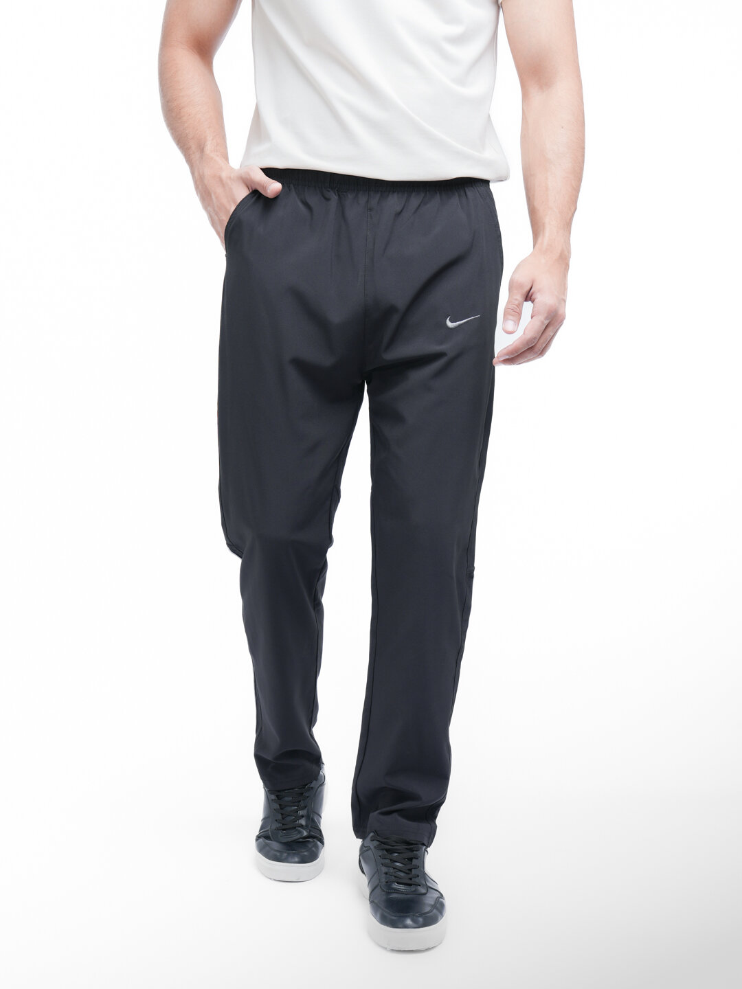 Брюки спортивные NIKE, размер XL, черный — фото 1