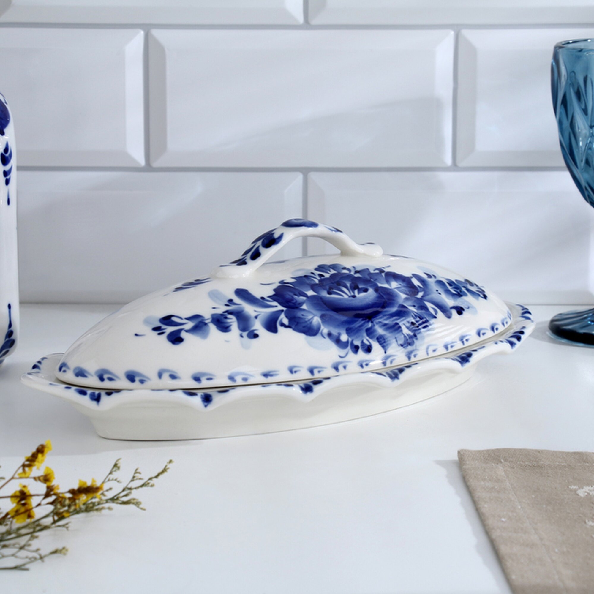 Селёдочница Сима-ленд «Семейная», фарфор, с крышкой, гжель, 28,5×14,5×9 см