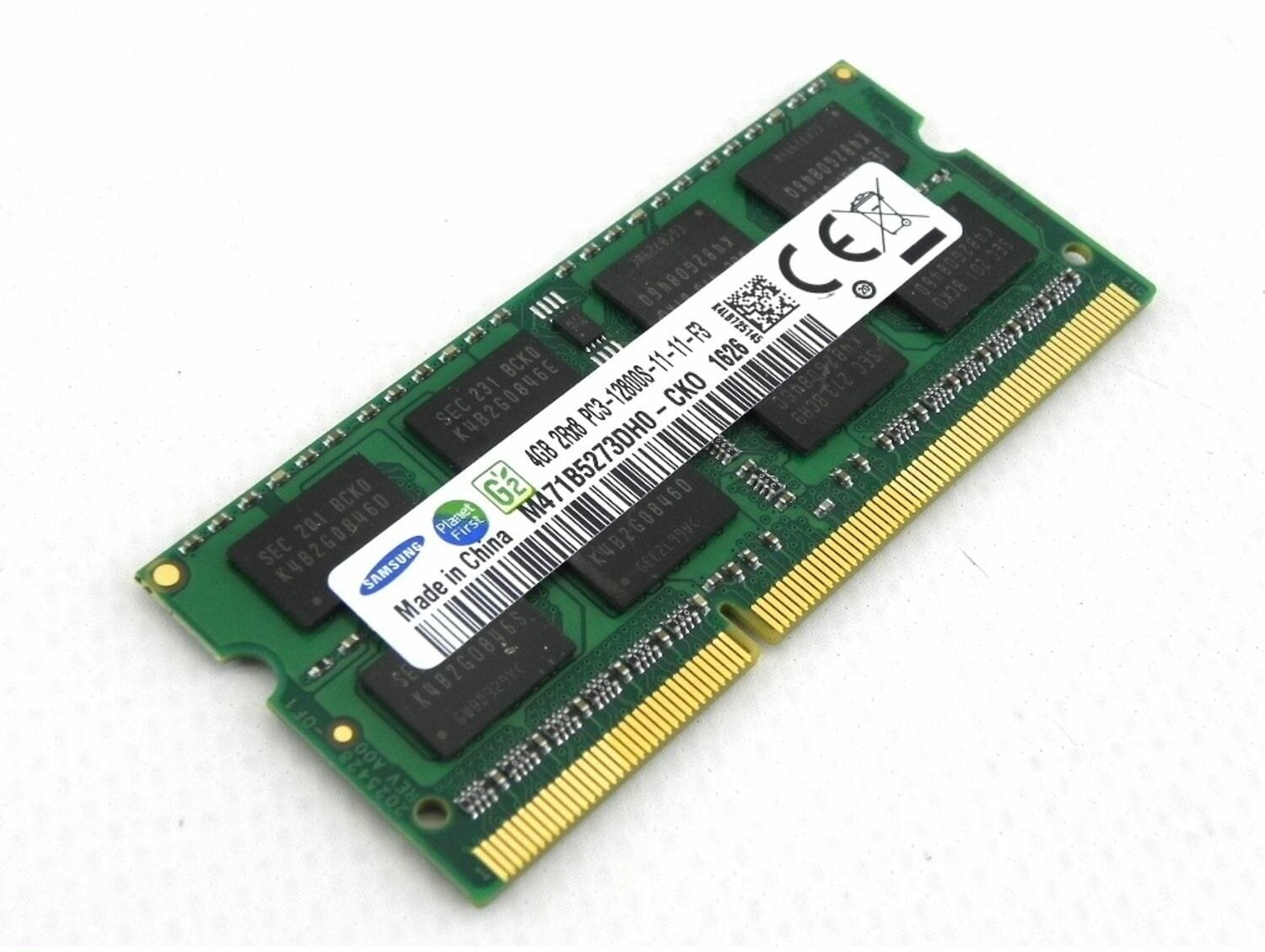 Оперативная память Samsung 4 ГБ PC3 (DDR3) 1600 МГц SODIMM 1,5v