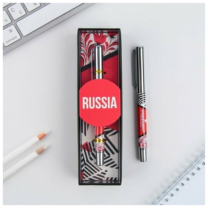 Ручка металл с колпачком "Russia", фурнитура серебро,1.0 мм - фотография № 1
