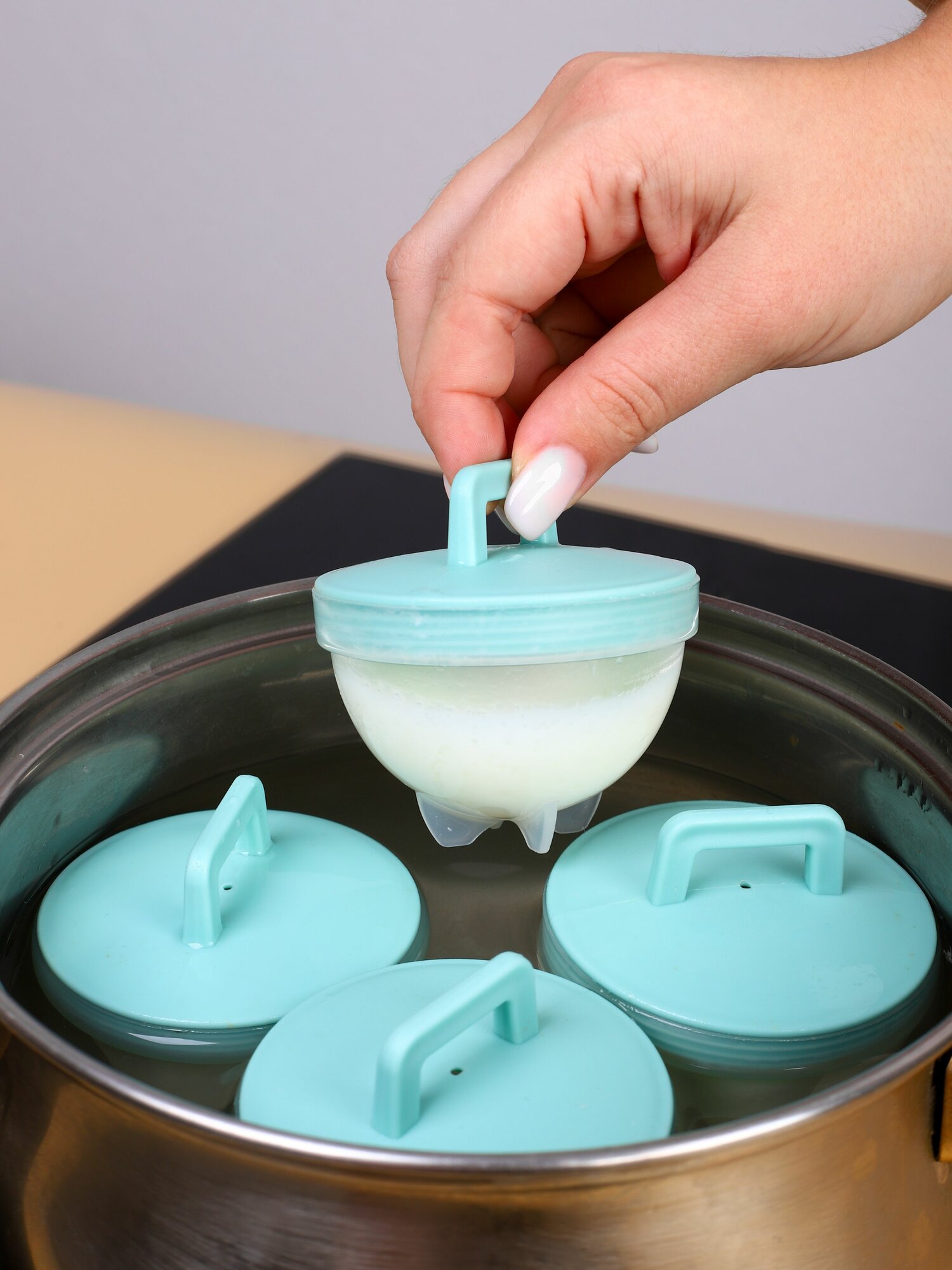 Набор форм для варки яиц, погружные Home Chef, цвет голубой 4 штуки — фото 1