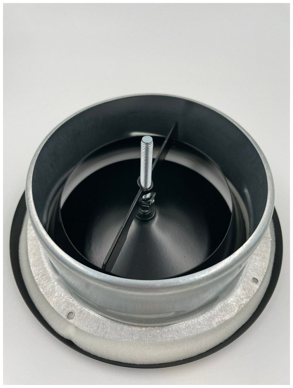 Голландский приточный стальной черный анемостат от DEC International DVS-P100 REGA, 100мм - фотография № 17