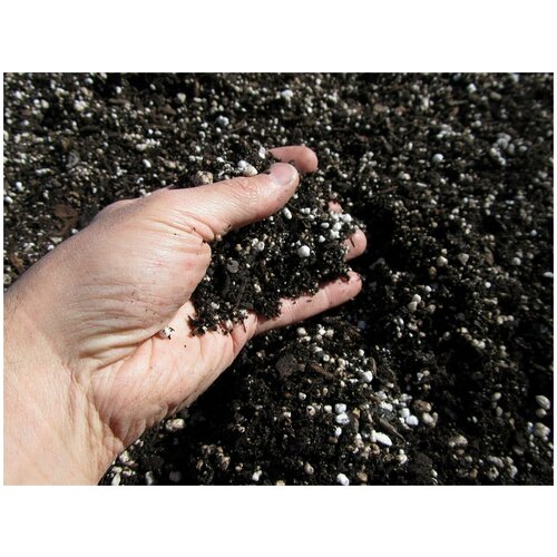 Грунт Универсальный с перлитом Новая Земля (Terra Nova) 2,5 л.