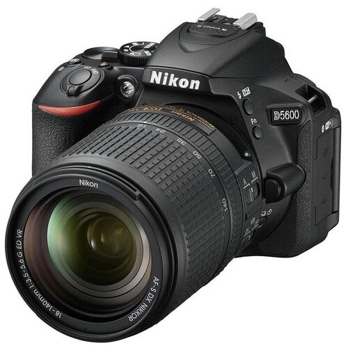 Зеркальный фотоаппарат Nikon D5600 18-140 VR AF-S черный 8500000₽
