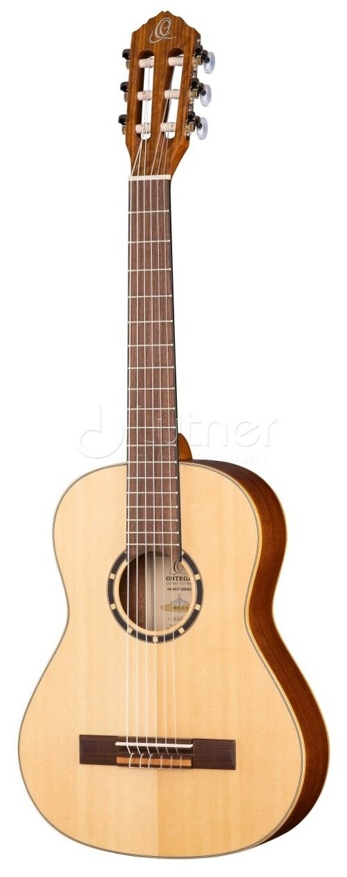 Ortega Family Series Классическая гитара, размер 1/2, матовая, с чехлом, Ortega R121-1/2