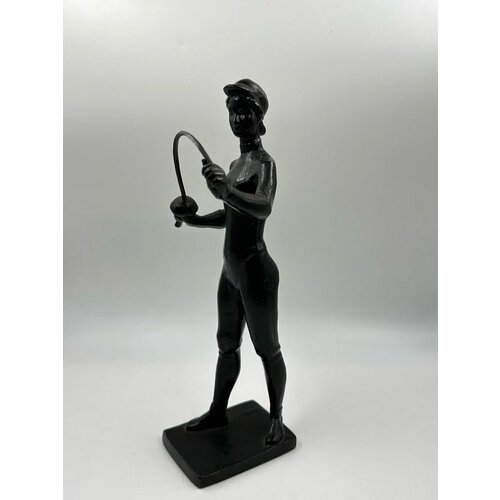 Статуэтка Фехтовальщица Чугун Касли 1983 год Высота 24,5 см Времён СССР!