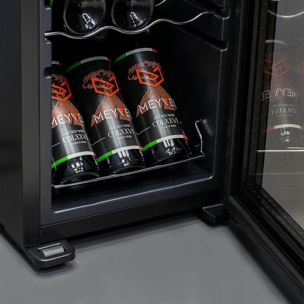 Винный шкаф Meyvel MV27-CBD1 (компрессорный холодильник для вина на 27 бутылок) - фотография № 6