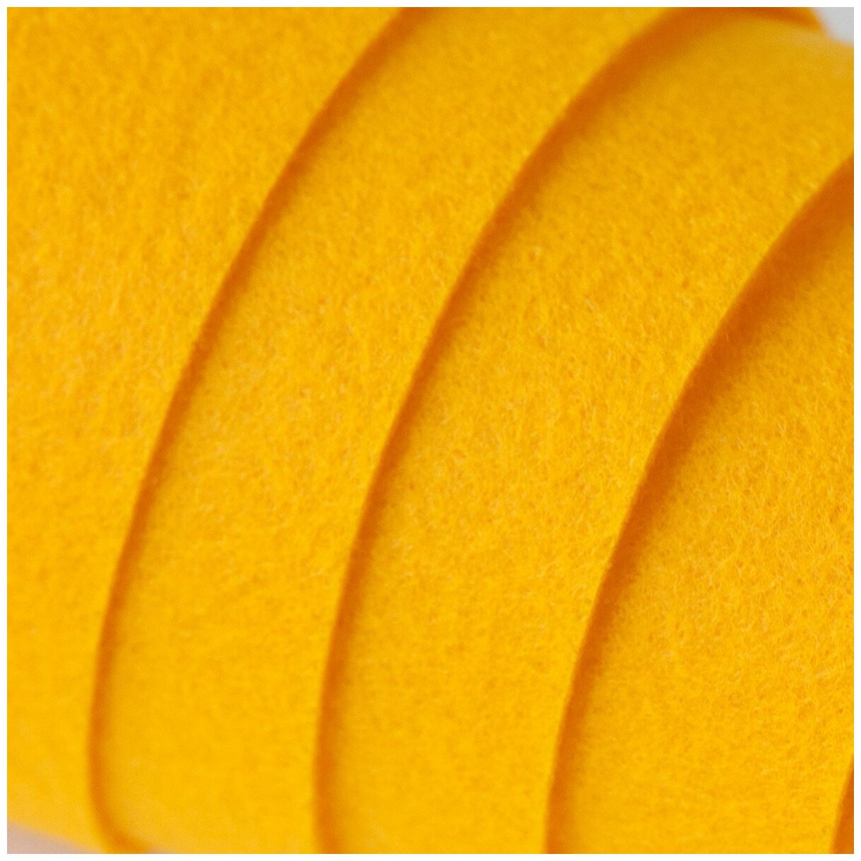 Фетр корейский жесткий листовой 33x110 см толщина 1,2 мм, цвет темно-желтый 822 / для творчества рукоделия