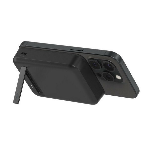 Внешний аккумулятор Belkin BoostCharge Pro Magnetic Power Bank с беспроводной зарядкой 15W 10000mAh (BPD008btBK) черный — фото 1