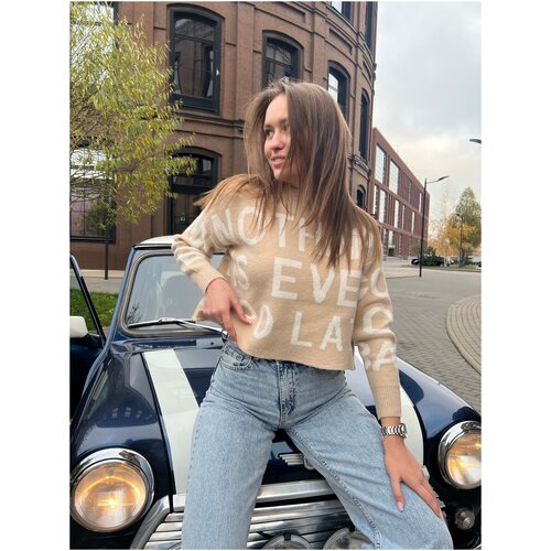 Свитер женский с надписью 