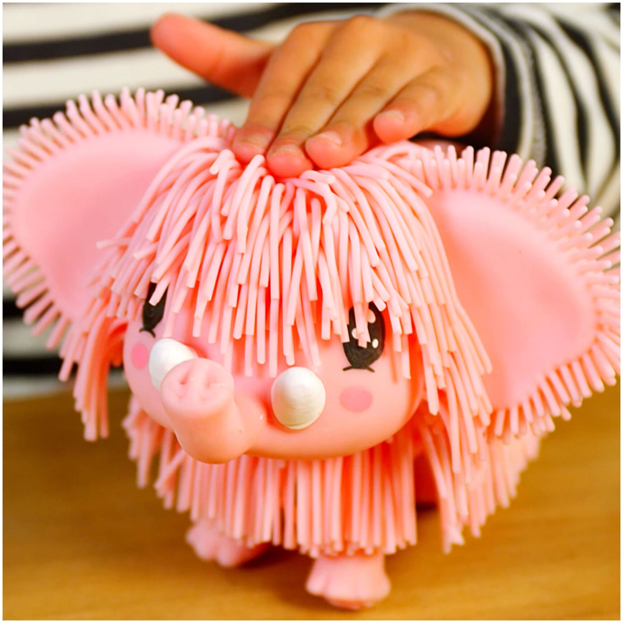 Игрушка интерактивная Jiggly Pets Мамонтенок розовый - фото №5