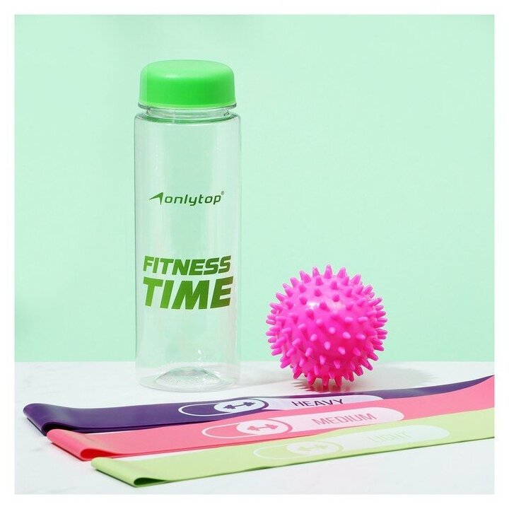 ONLYTOP Набор для фитнеса "На тренировке": 3 фитнес-резинки, бутылка для воды, массажный мяч