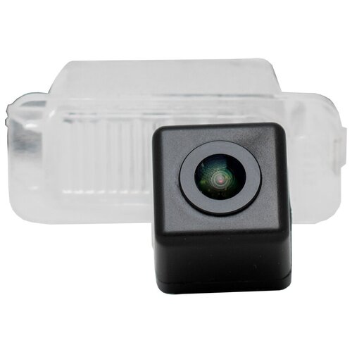 Камера заднего вида Redpower Premium Ford Kuga 2008-2012 Ford Mondeo хетчбек и седан 2007-2014 3500₽