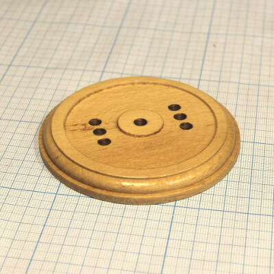 фото Подложка одноместная деревянная Бук лак.