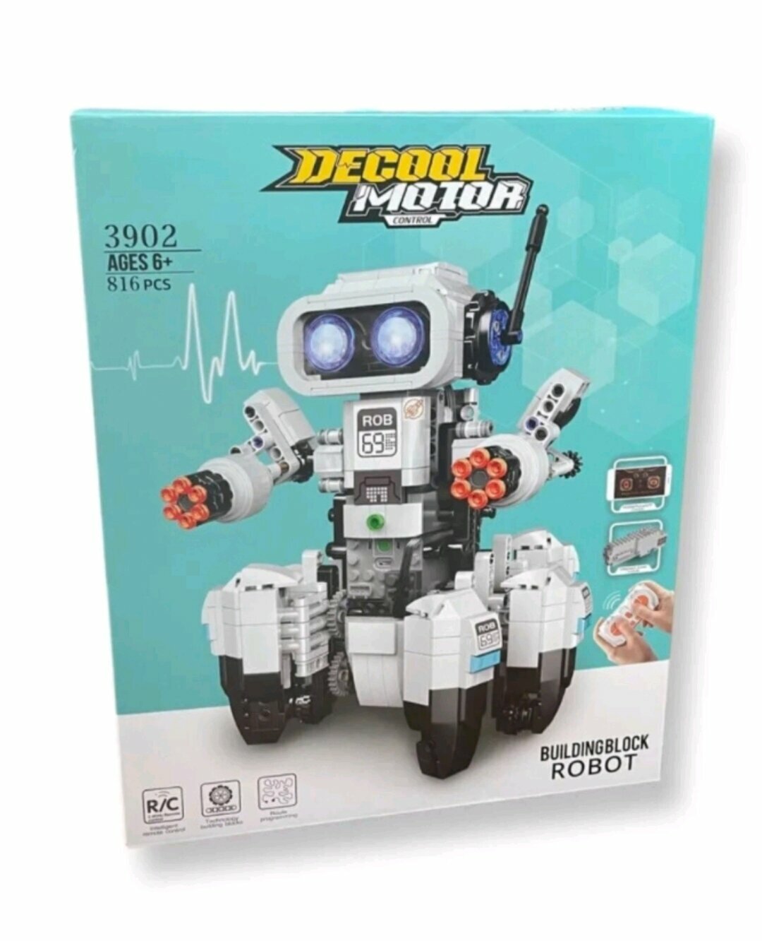 Конструктор/ Робот на управлении/ 816 деталей/ 3902/ ребенку