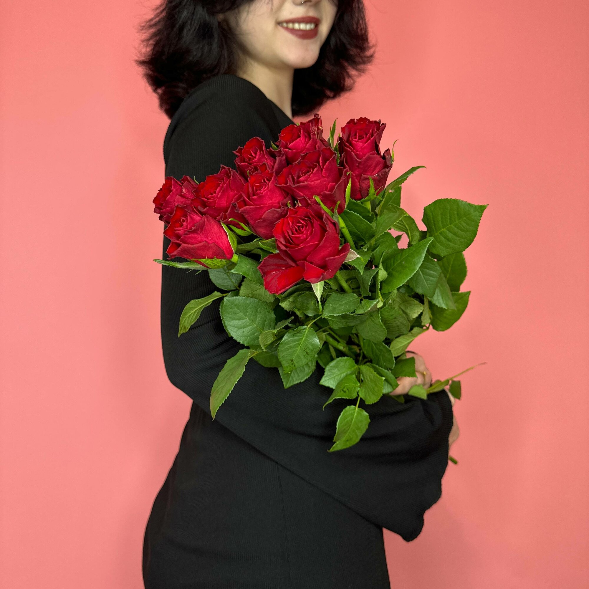 Букет под ленту из 9 голландских красных роз