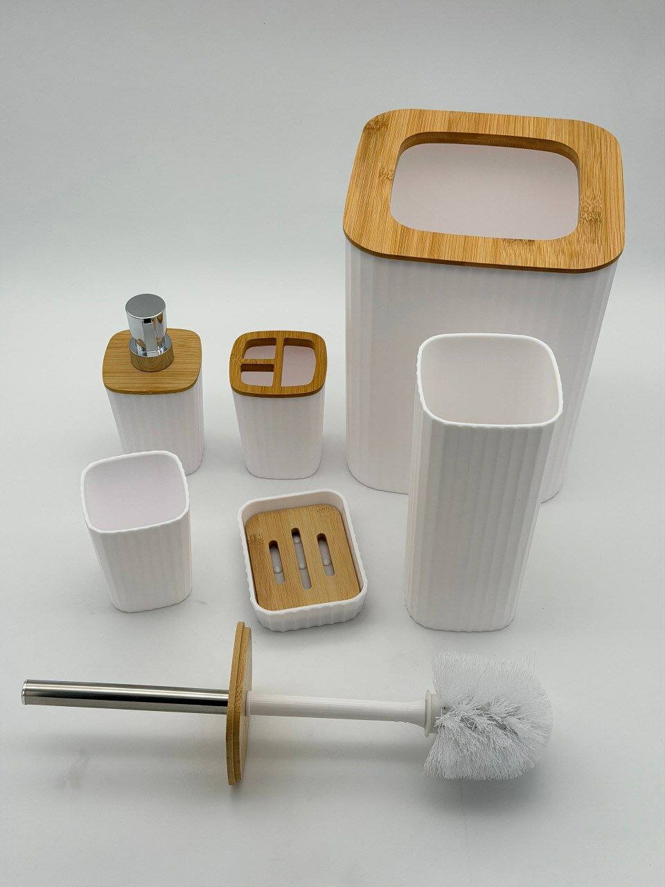 Набор аксессуаров "Бамбук и Дизайн", керамика, бамбук, черный