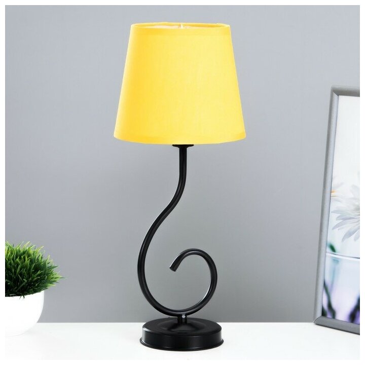 фото Лампа настольная Буржуа 1х15Вт Е14 16х16х40см черный/желтый / 9399764