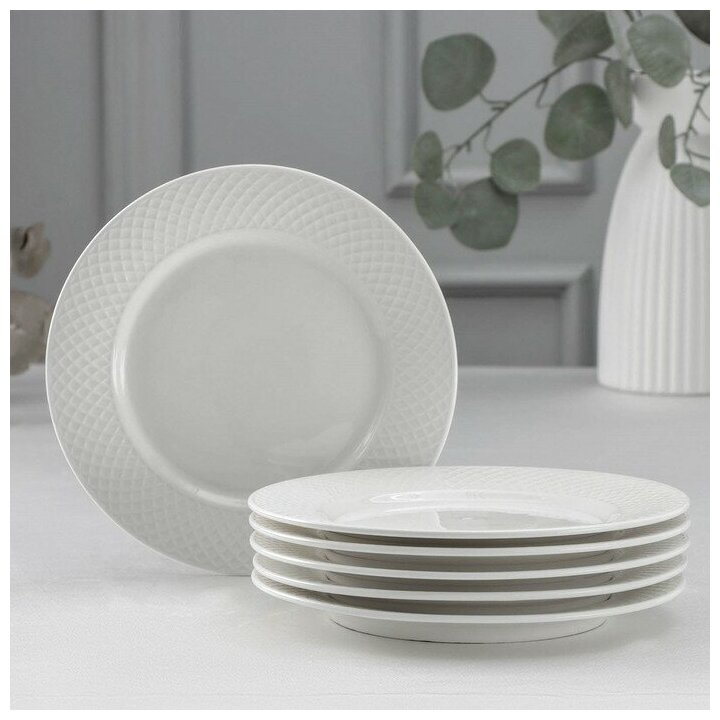 Набор тарелок десертных фарфоровых Wilmax «Юлия Высоцкая», 6 предметов: d=20 см, цвет белый