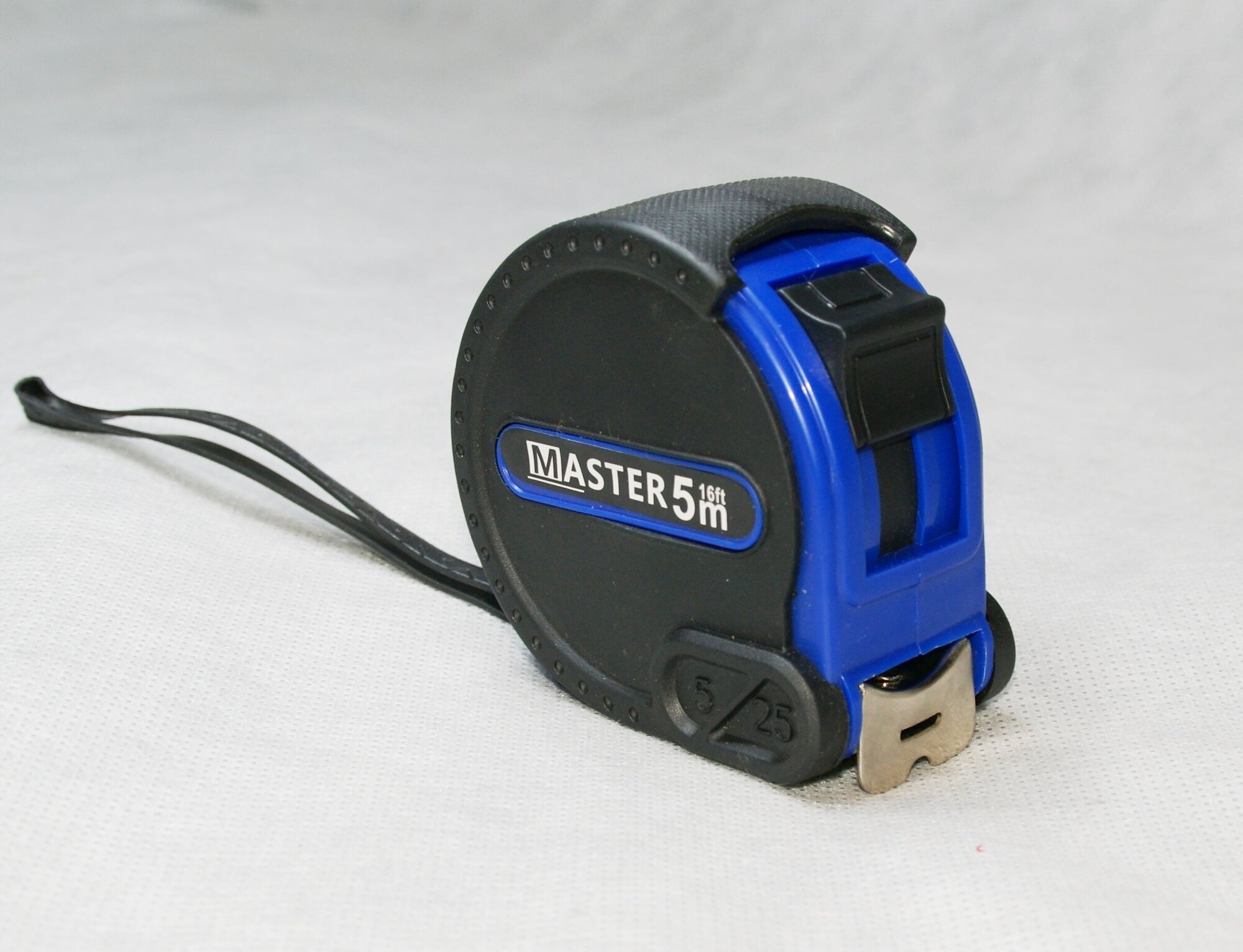 Измерительная рулетка MASTER , 5м х 16мм цвет синий - фотография № 1