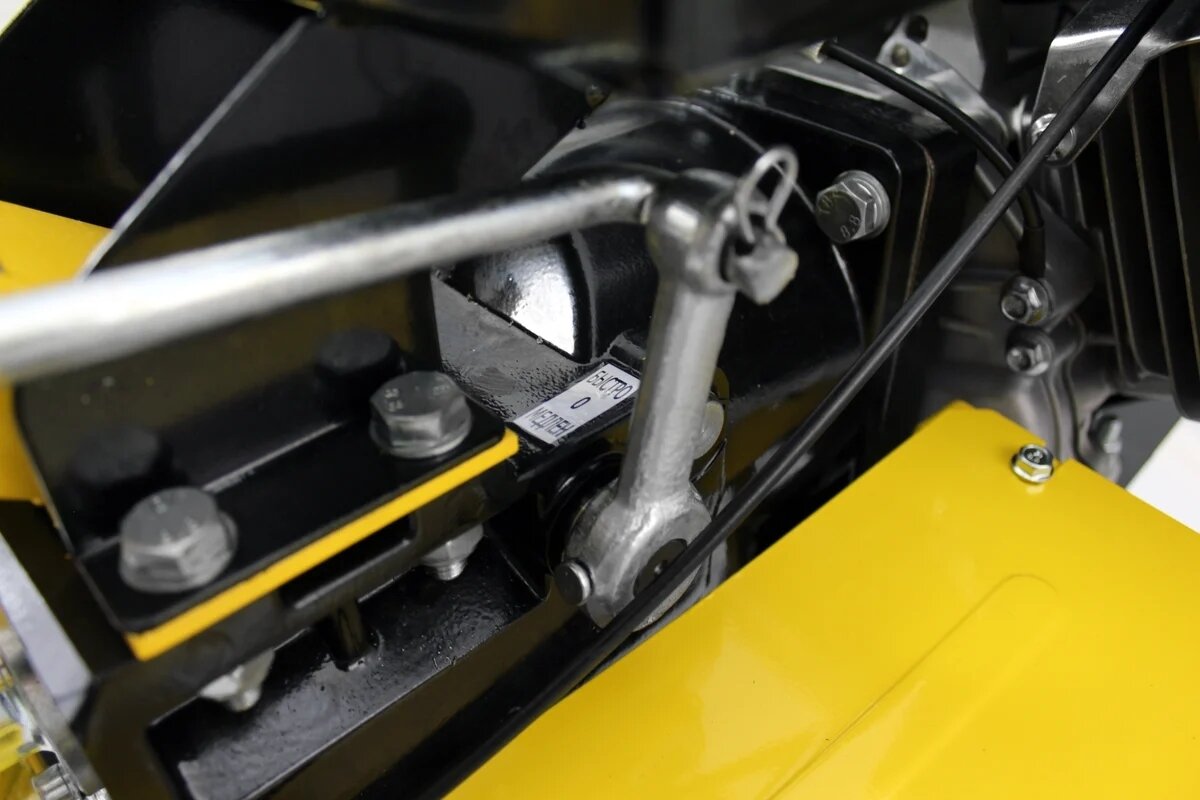 Мотоблок Huter МК-8000 (70/5/10) бензиновый 8л.с. - фото №6