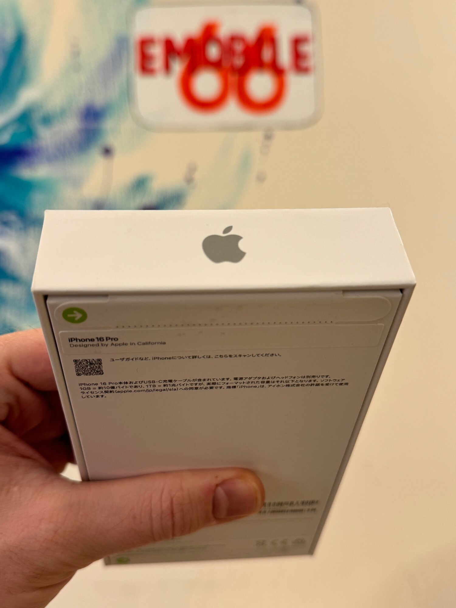 Смартфон Apple iPhone 16 Pro 512 ГБ, Dual nano SIM + eSIM, натуральный титан — фото 1