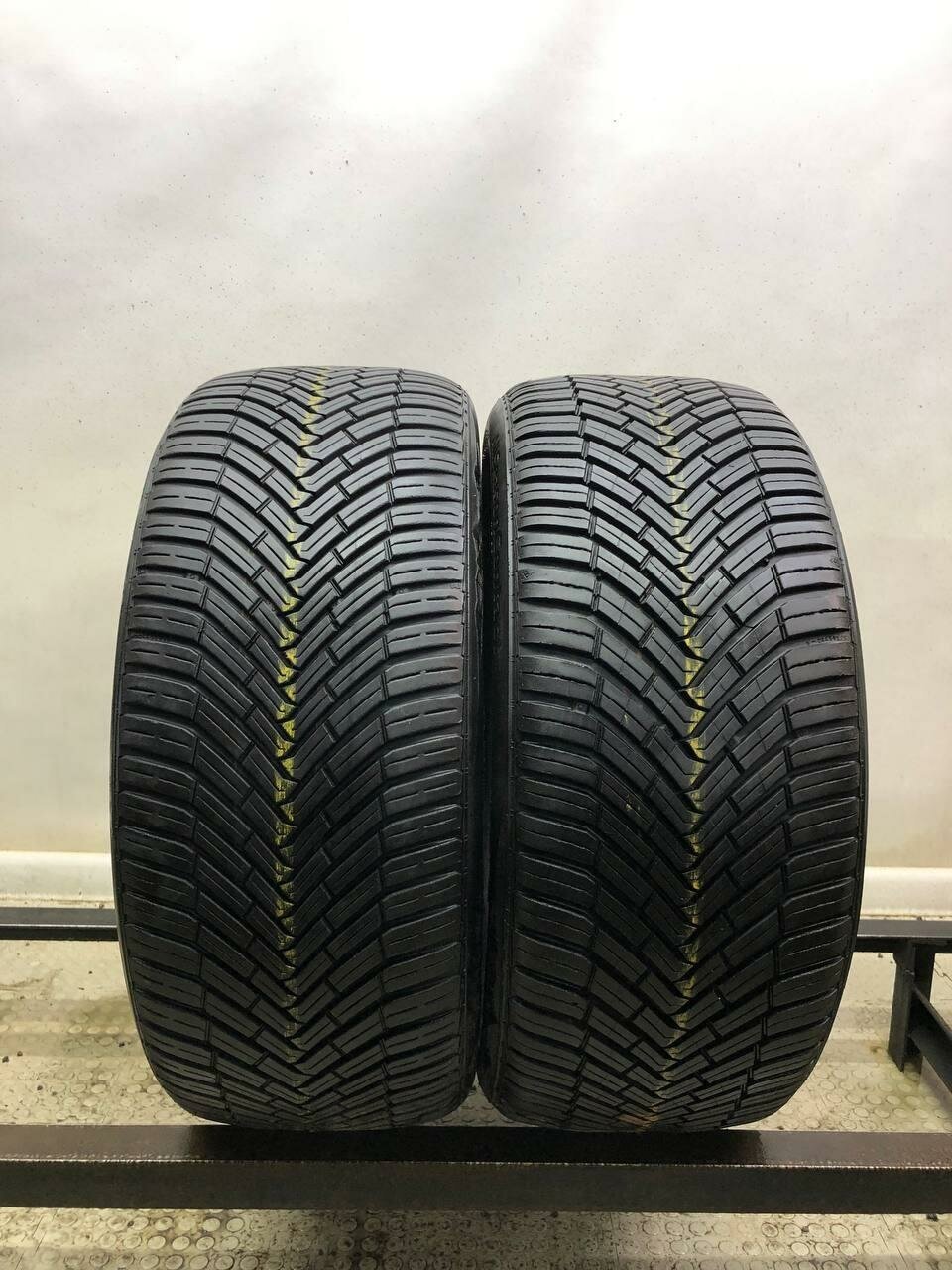 Continental AllSeasonContact 225/40 R18 БУ Шины Летние