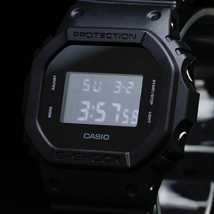 Наручные часы CASIO G-Shock DW-5600BB-1